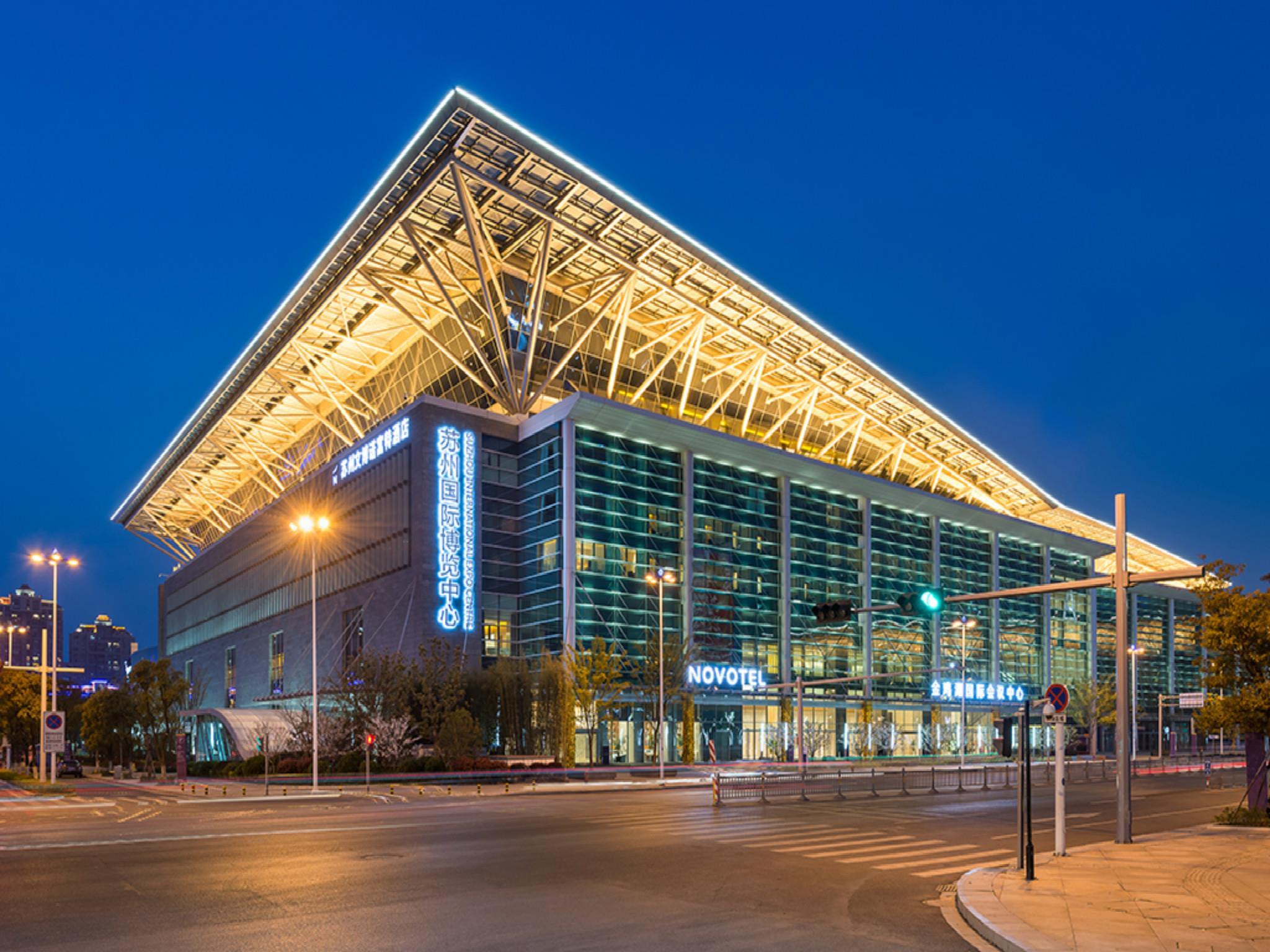 Novotel Jinji Lake Suzhou Sip Eksteriør billede