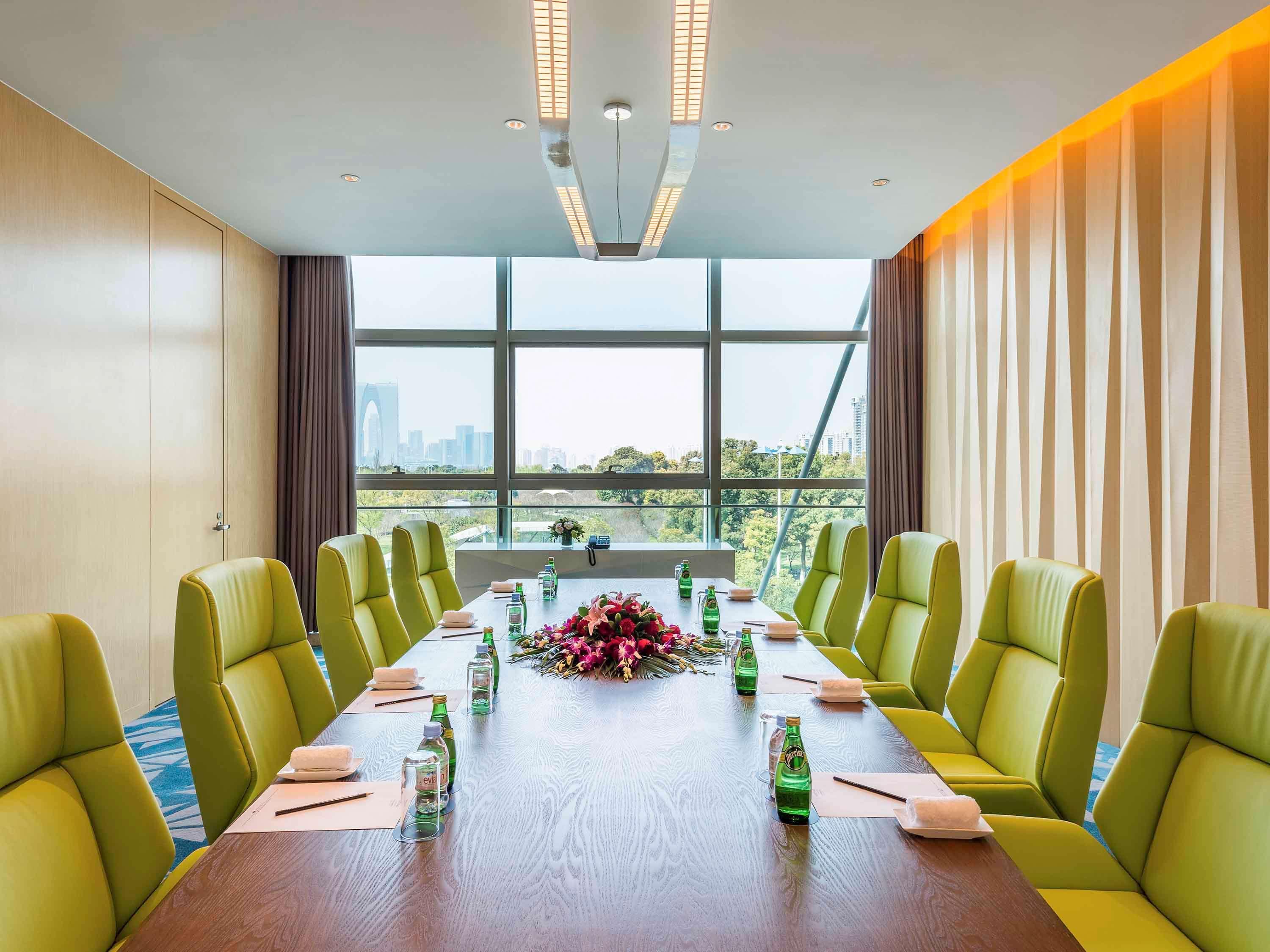 Novotel Jinji Lake Suzhou Sip Eksteriør billede