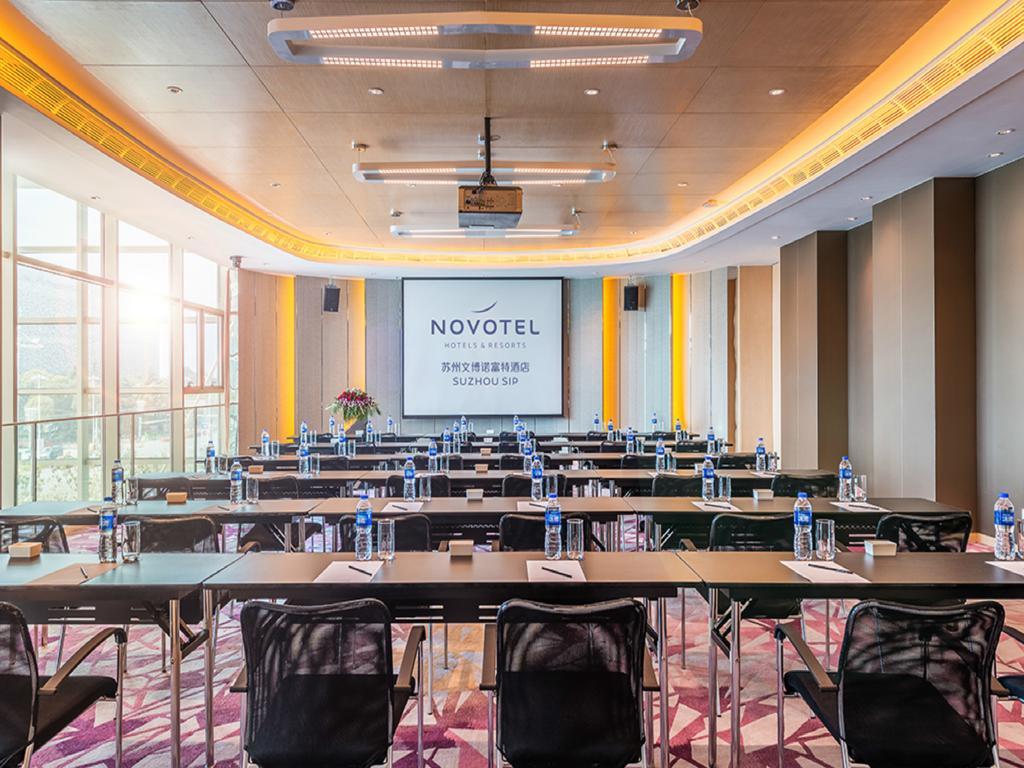 Novotel Jinji Lake Suzhou Sip Eksteriør billede
